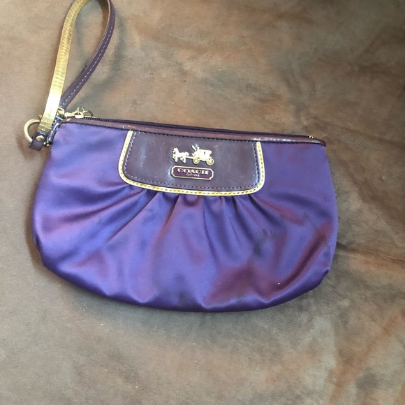 Coach wristlet - Picture 1 of 3